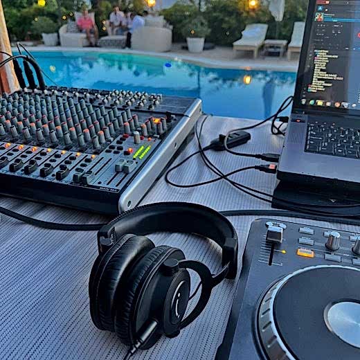 Profesyonel DJ ve Ses & Işık Kiralama Hizmetleri | Ogzsound